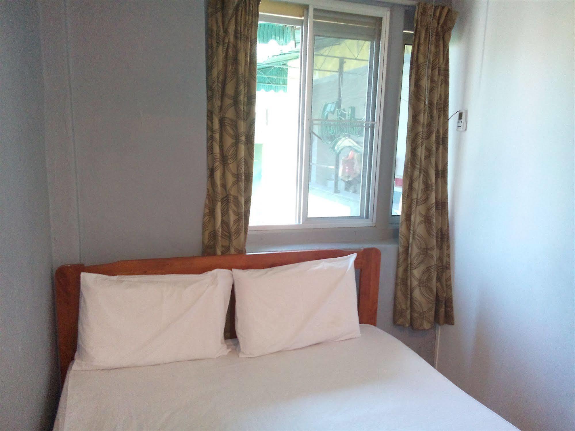 Discovery Cafe And Guesthouse Malacca Eksteriør billede
